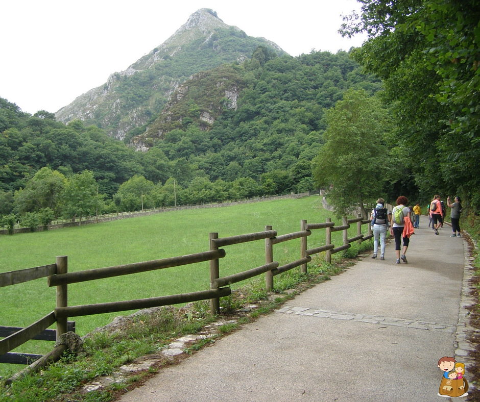 La ruta del alba el trasgu la fronda parque natural de redes senderismo con niños en Asturias (2)