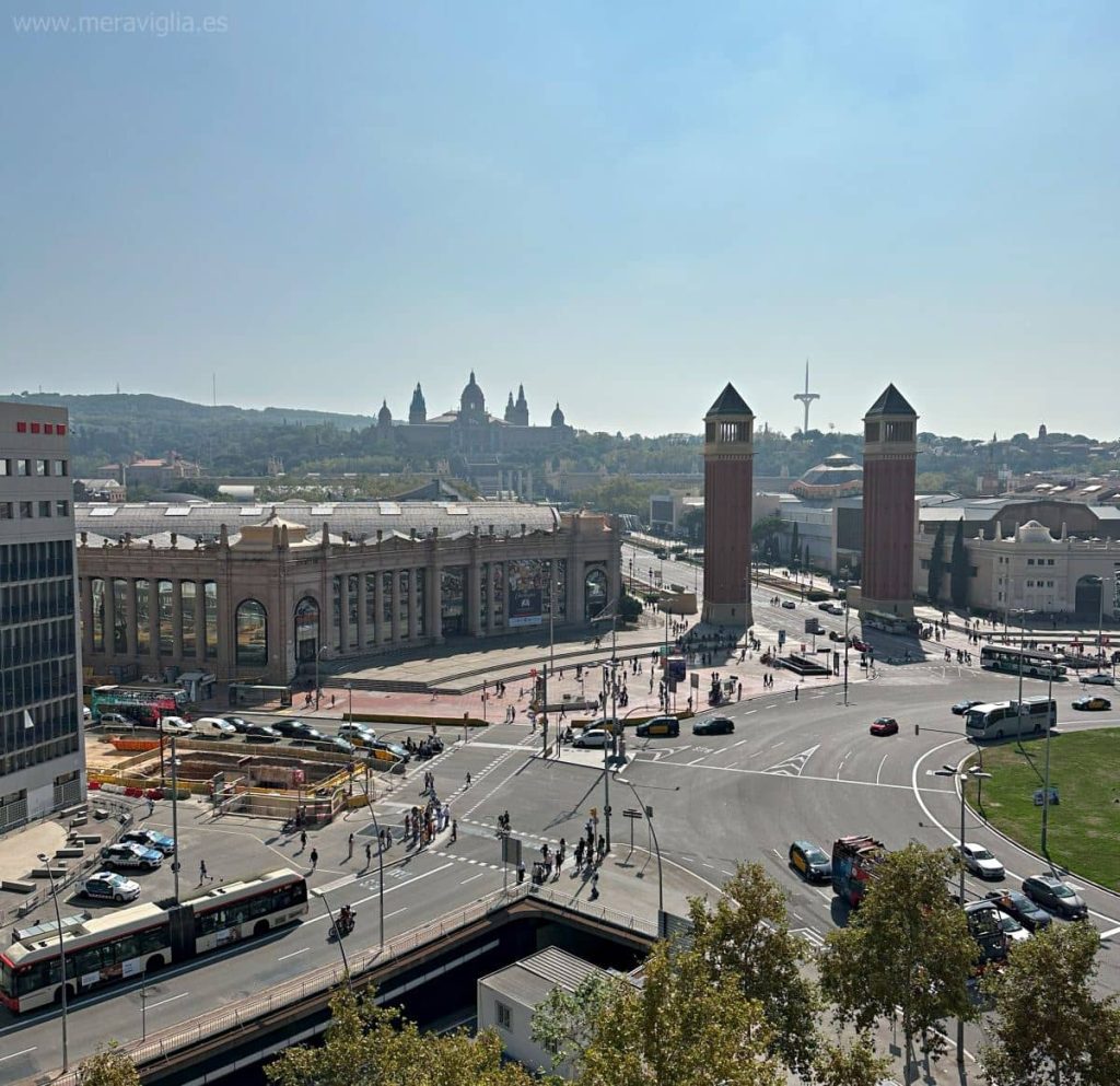 Vistas a la Plaza España desde la terraza de Arenas de Barcelona.